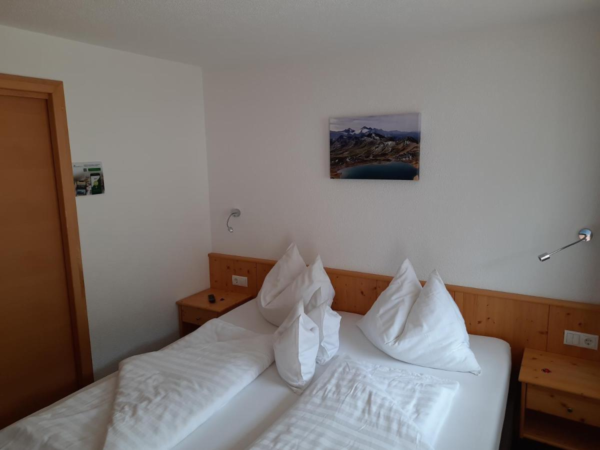 Gruenwaldhof Bed and Breakfast Tux Exteriör bild