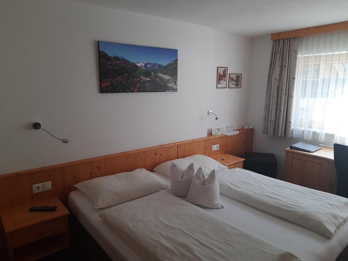 Gruenwaldhof Bed and Breakfast Tux Exteriör bild
